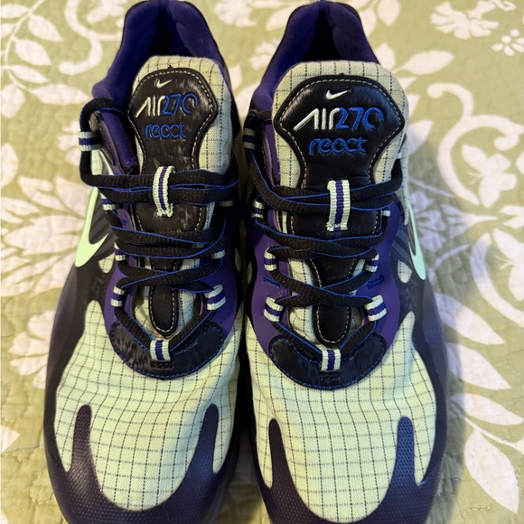 Nike Men's Air Max 270 React 'Future Swoosh - Picture 2 of 5